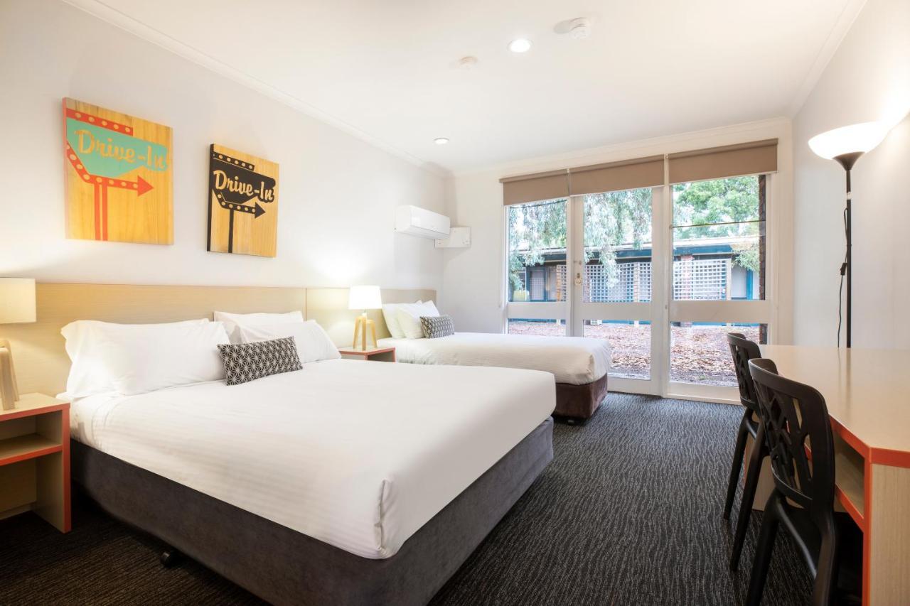 Burvale Hotel Nunawading Esterno foto